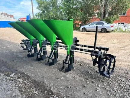 Чеснокосажалка (сеялка чеснока) шестирядная