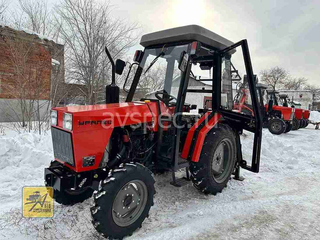 Минитрактор Уралец 254 с кабиной